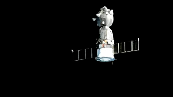 Корабль «Союз МС-24» с международным экипажем отстыковался от МКС