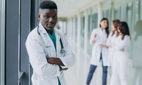 Помогут ли России африканские врачи?